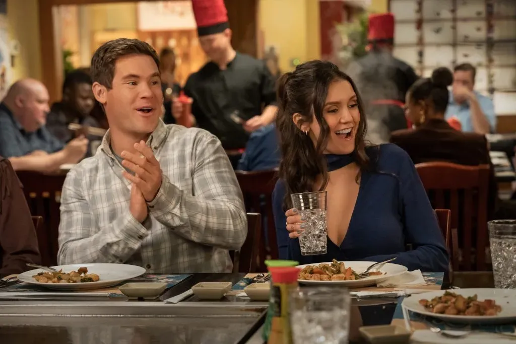 Unos suegros de armas tomar: así es la nueva película de Nina Dobrev en Netflix - Spoiler