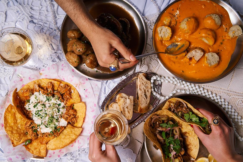 Esperancita barra y cocina: sabores pop, kitsch y queer