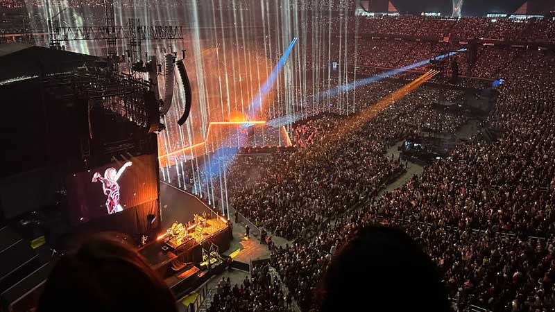 The Eras Tour, el show que remece a los fans, a la economía y hasta a la tierra