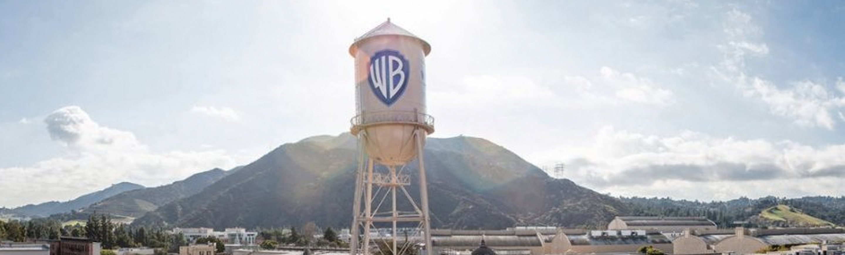 100 años de Warner Bros: El peso de su historia en la industria del entretenimiento mundial