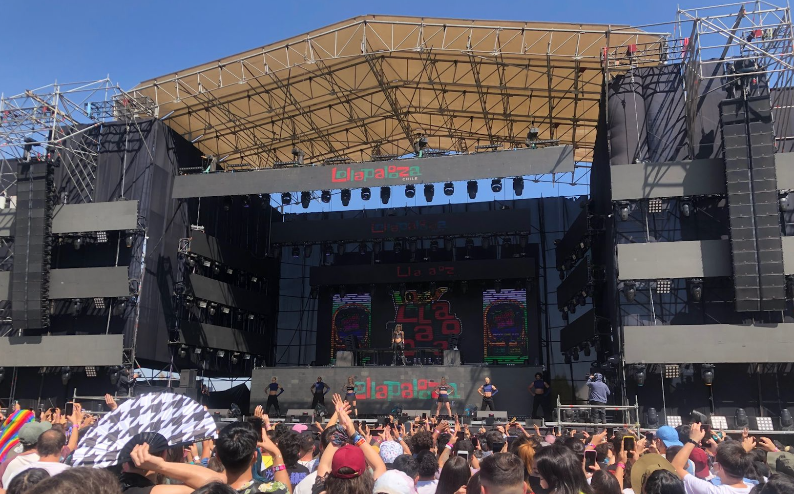 Imperdibles: la letra chica del Lollacl 2023
