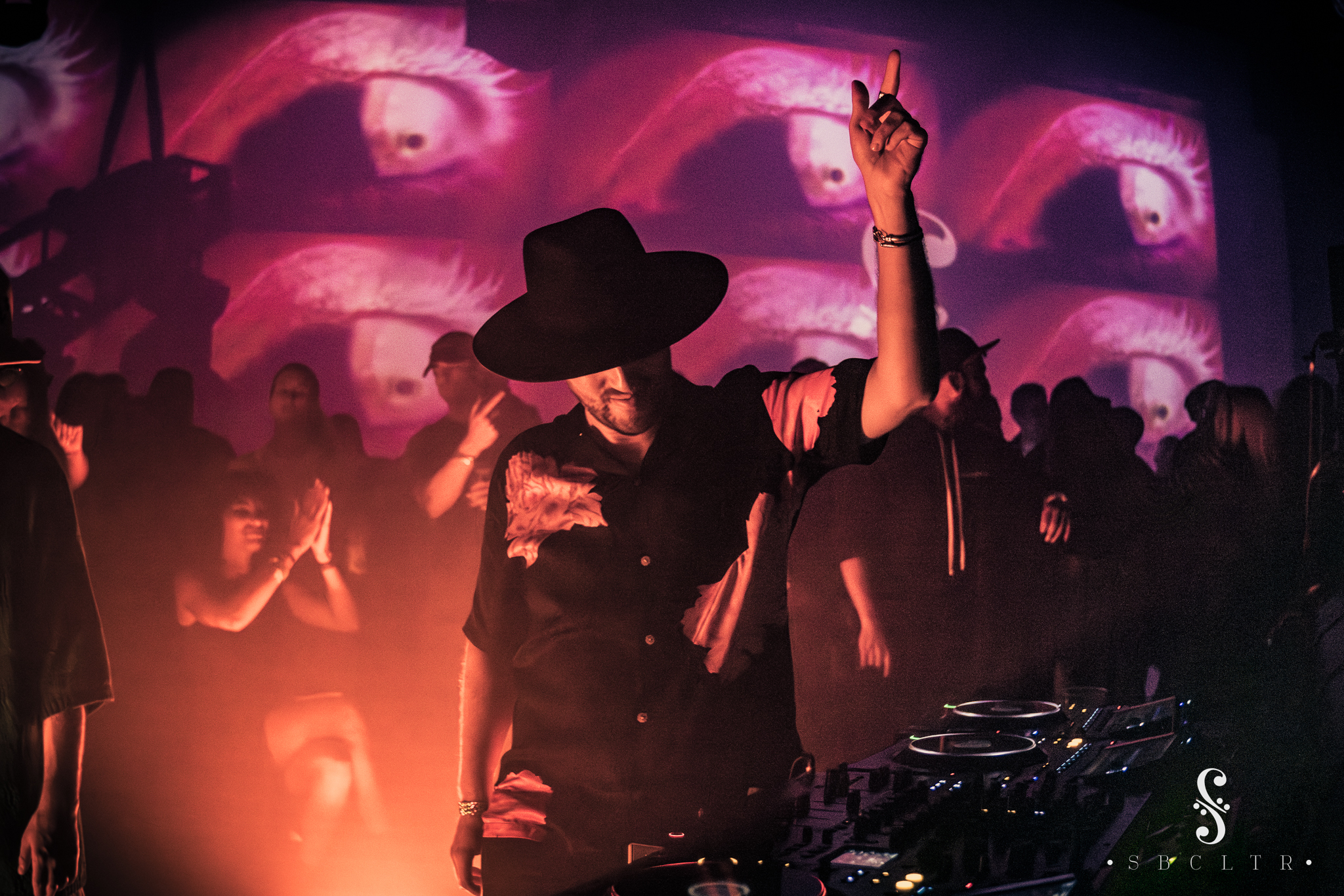 Apache, el DJ francés vuelve a Piknic con su mezcla de house, ritmos africanos y energía tropical