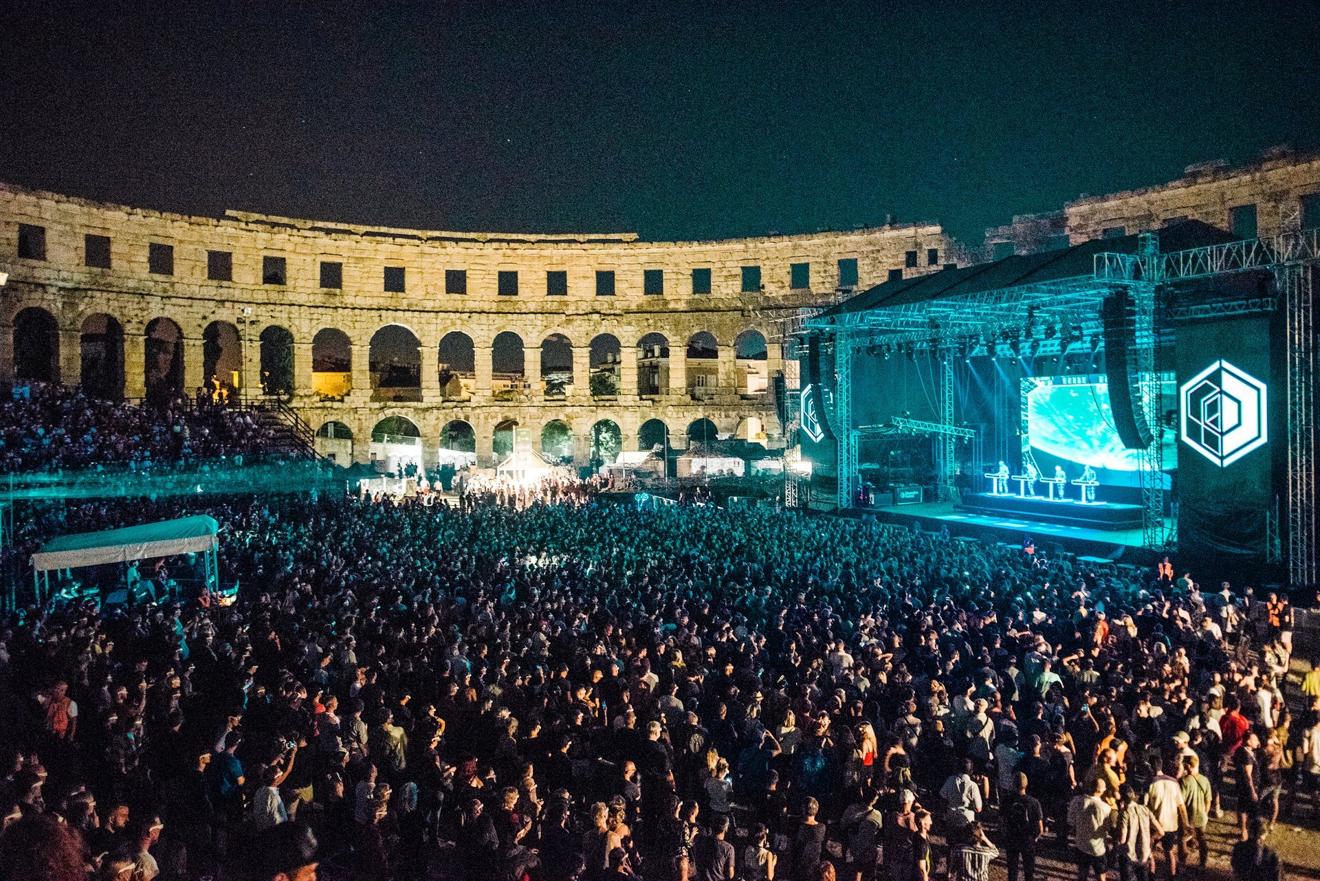 Dimensiones Festival 2024 en Croacia - Rove.me