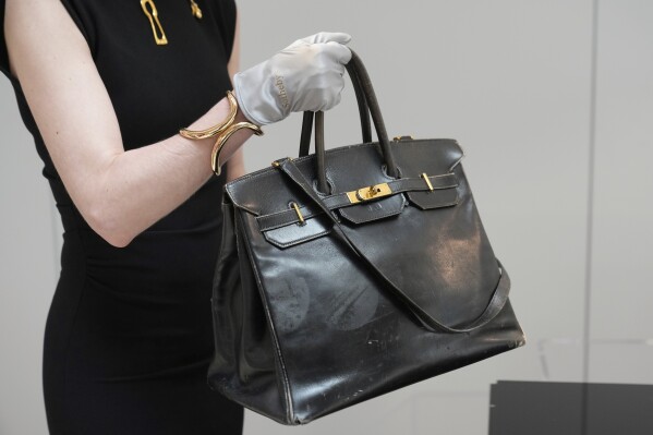 La historia detrás de la Birkin original de Jane Birkin, vendida por €8,6 millones